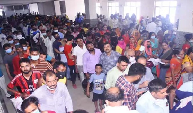 शहर में कोरोना के बाद वायरल का कहर टूटा:वायरल और फ्लू के हर मरीज की हो रही है जांच, तेजी से गिर रही है, वायरल के मरीजों की प्लेटलेट्स