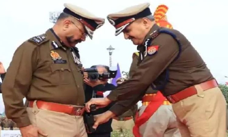 लखनऊ में DGP ने दिए 3-3 लाख नकद और पिस्टल, गौरी यादव को चित्रकूट के जंगल में मारा था