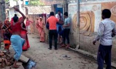 औरैया के दिबियापुर में बाइक खड़ी करने को लेकर हुआ विवाद : घटना का वीडियो सोशल मीडिया पर वायरल, पुलिस ने  शुरू  की जांच