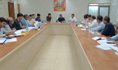 गंगा स्वच्छता,जल जीवन मिशन में लापरवाह अफ़सरों पर प्रमुख सचिव की कार्यवाही : अधिकारियों की लगाई जम कर क्लास