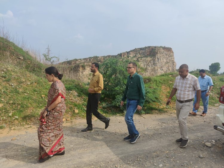 किसी भी दशा में अवैध खनन/परिवहन नहीं होने दिया जाएगा -डा० रोशन जैकब