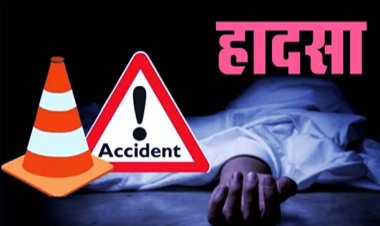 छोटा हाथी लोडर ने बोलेरो में मारी टक्कर बच्चा नीचे गिर कर हुआ घायल, बचाने के लिए उतरे बाबा को पोते को ट्रक ने रौंदा